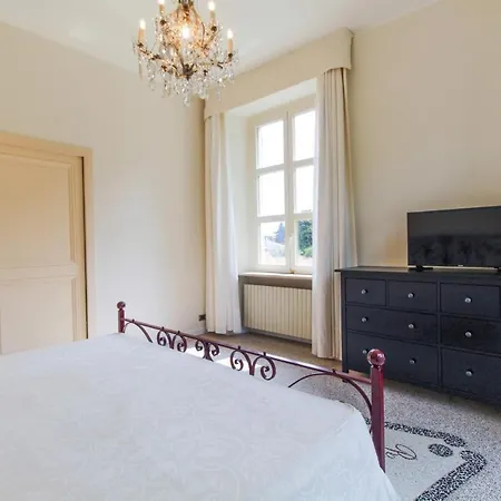 Sleeps 16 Pool Air Con Wifi *
