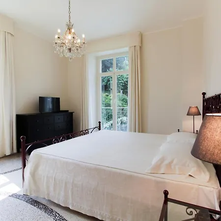 Sleeps 16 Pool Air Con Wifi *