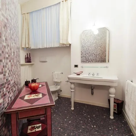 Sleeps 16 Pool Air Con Wifi * Стреза