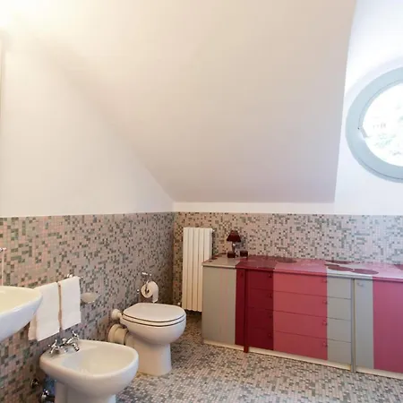 Sleeps 16 Pool Air Con Wifi * Стреза